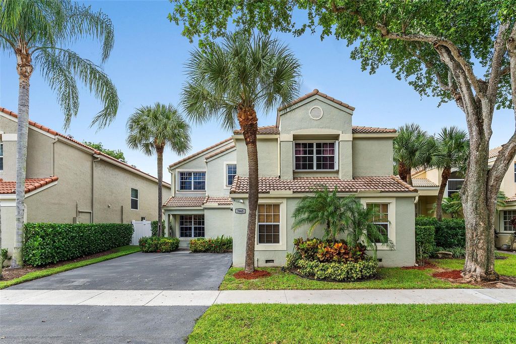 7665 NW 61st Ter, Parkland, FL 33067