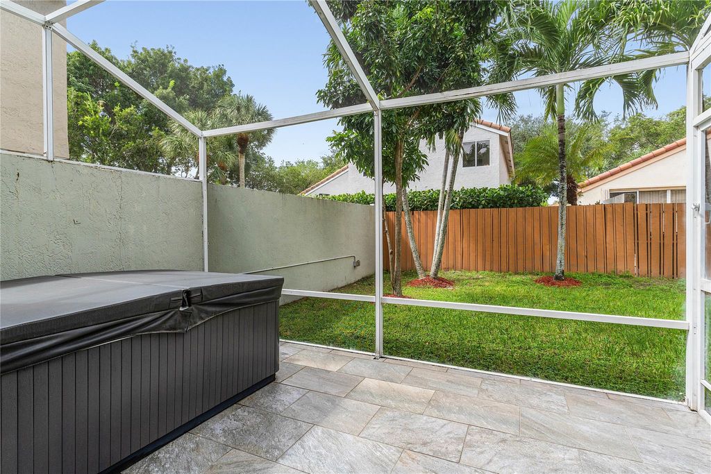 Image 23 of property listing at 7665 NW 61st Ter, Parkland, FL 33067