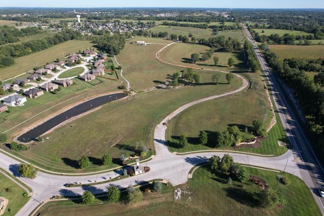 1261 Marketplace, Nixa, MO 65714