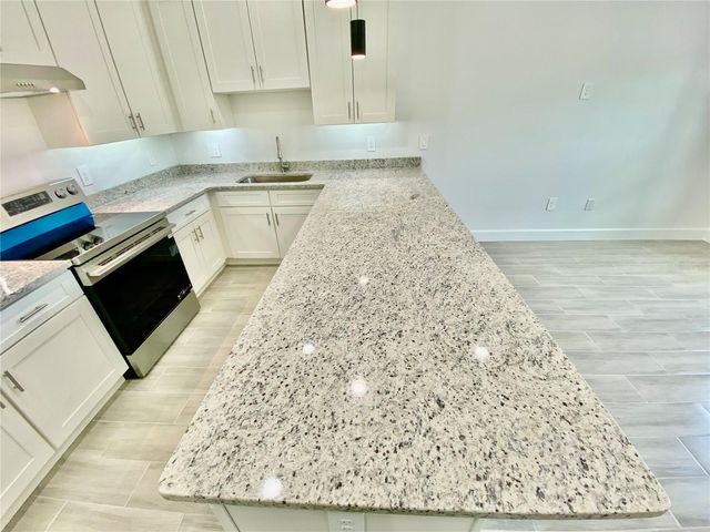 10000 MASSEY STREET, Orlando, FL 32825