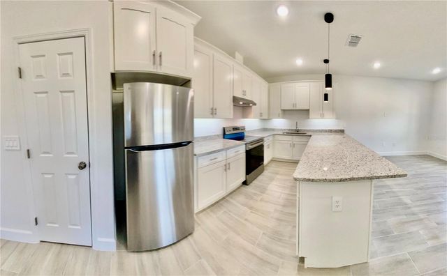 10000 MASSEY STREET, Orlando, FL 32825