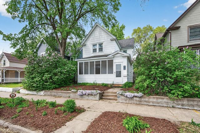 819 26th Avenue NE, Minneapolis, MN 55418