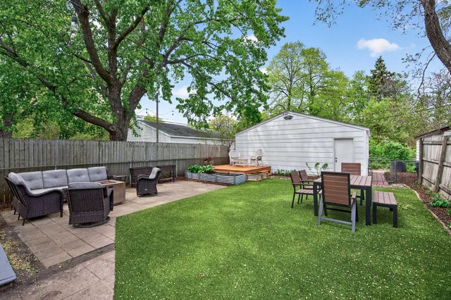 819 26th Avenue NE, Minneapolis, MN 55418