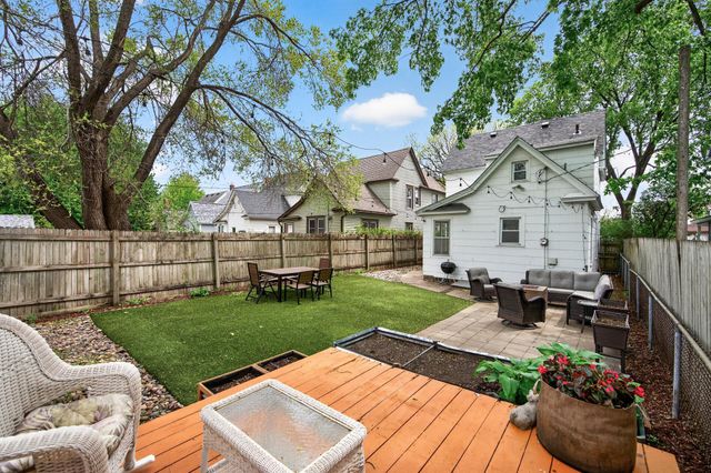 819 26th Avenue NE, Minneapolis, MN 55418
