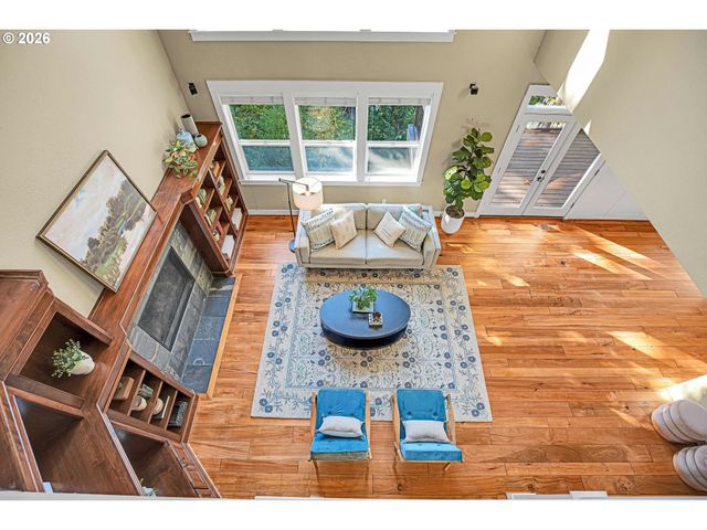 730 Sw MENEFEE Ln, Portland, OR 97239