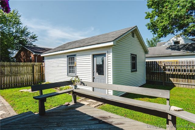 108 N 2nd Street, Scottsburg, IN 47170