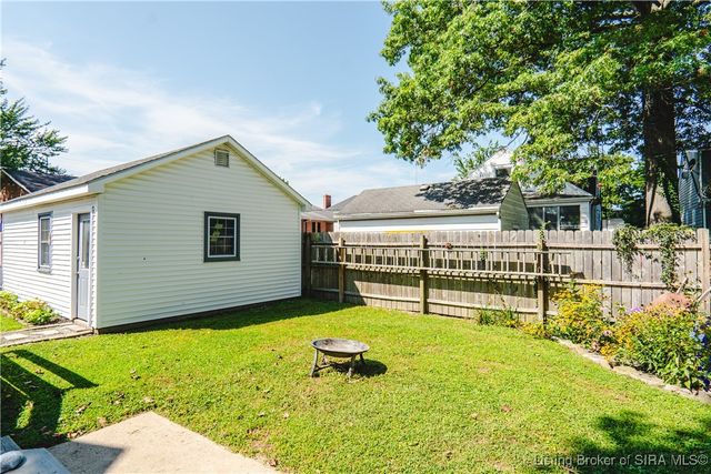 108 N 2nd Street, Scottsburg, IN 47170