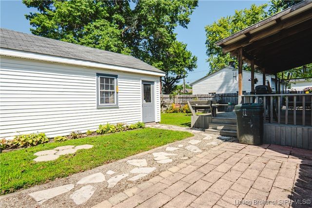 108 N 2nd Street, Scottsburg, IN 47170