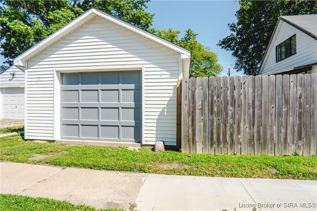 108 N 2nd Street, Scottsburg, IN 47170