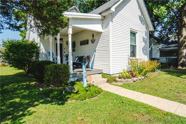 108 N 2nd Street, Scottsburg, IN 47170