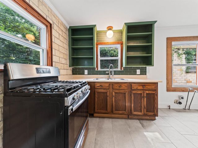 111 Greenway Street, Hot Springs National Park, AR 71901