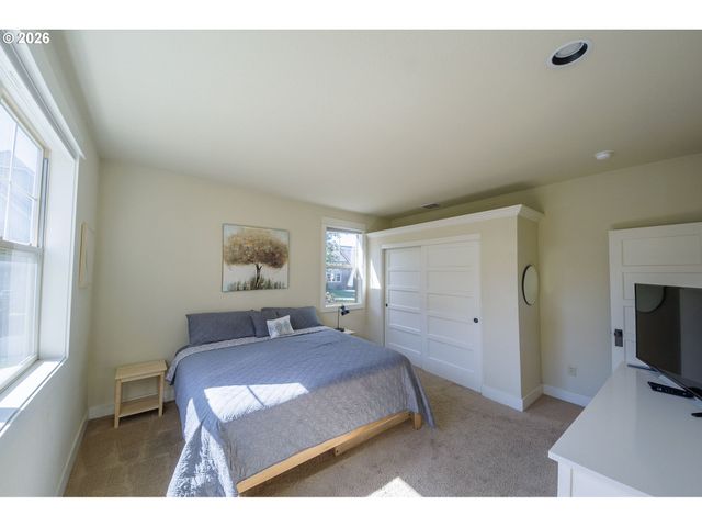 11047 DESERT SKY Loop, Redmond, OR 97756