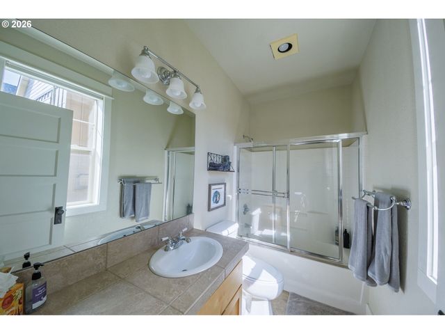 11047 DESERT SKY Loop, Redmond, OR 97756