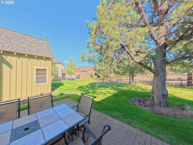 11047 DESERT SKY Loop, Redmond, OR 97756
