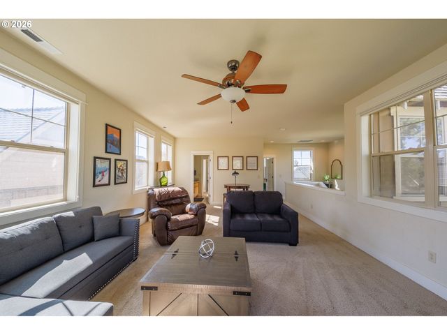 11047 DESERT SKY Loop, Redmond, OR 97756