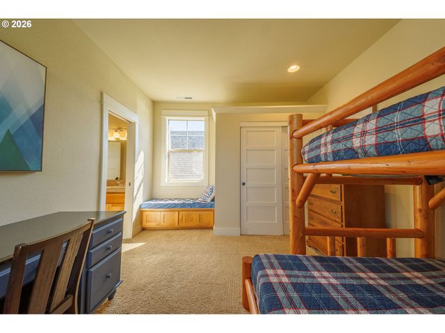 11047 DESERT SKY Loop, Redmond, OR 97756