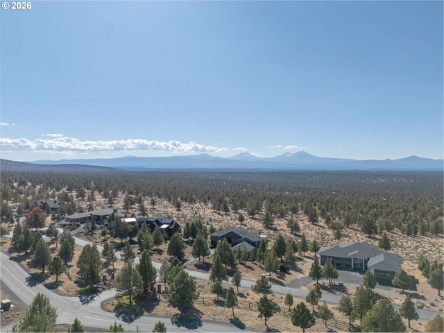 11047 DESERT SKY Loop, Redmond, OR 97756