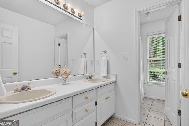 145 Butterfield Lane, Fayetteville, GA 30214