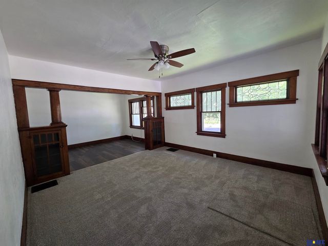 2793 F Street, Lincoln, NE 68510