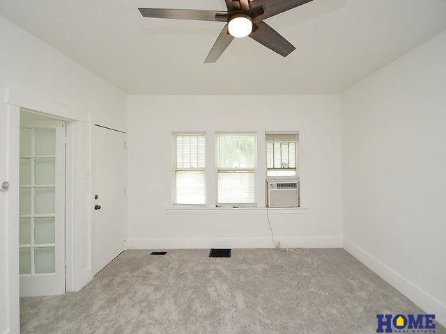 2793 F Street, Lincoln, NE 68510