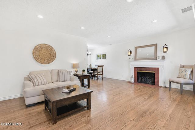 19910 Enadia Way, Winnetka, CA 91306