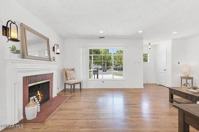 19910 Enadia Way, Winnetka, CA 91306