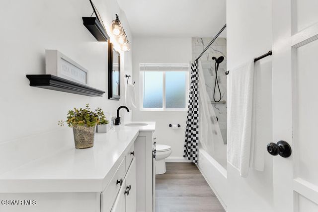 19910 Enadia Way, Winnetka, CA 91306