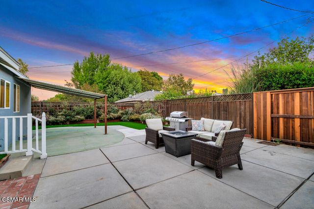 19910 Enadia Way, Winnetka, CA 91306