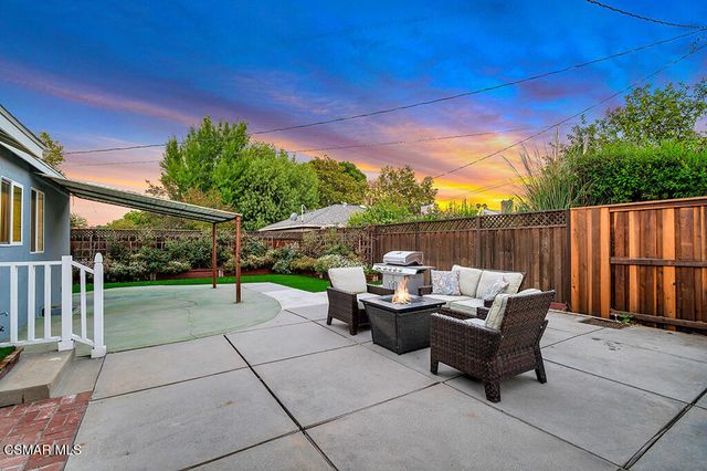 19910 Enadia Way, Winnetka, CA 91306