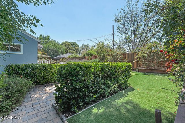 19910 Enadia Way, Winnetka, CA 91306