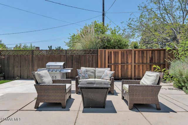 19910 Enadia Way, Winnetka, CA 91306