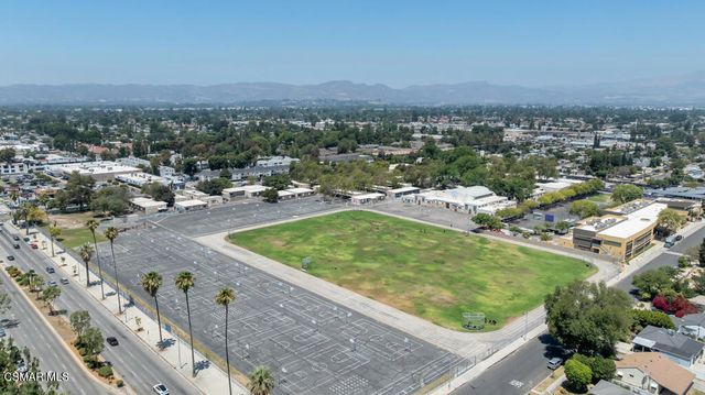 19910 Enadia Way, Winnetka, CA 91306