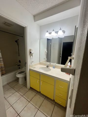 2240 Kuhio Avenue 2001, Honolulu, HI 96815