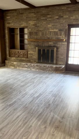 901 Waterview Lane, Desoto, TX 75115