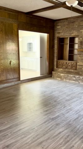 901 Waterview Lane, Desoto, TX 75115