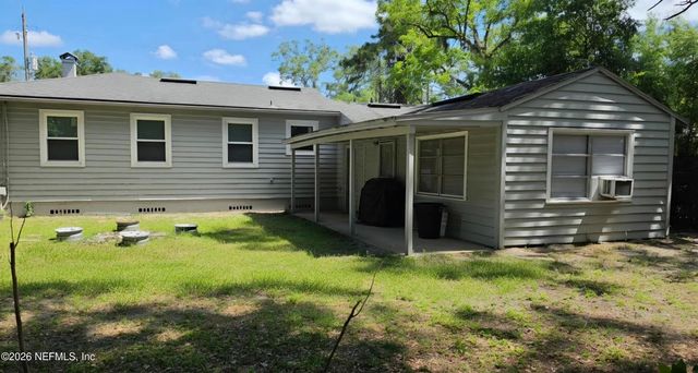 1966 LAKEWOOD Circle S, Jacksonville, FL 32207