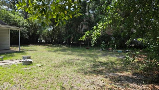 1966 LAKEWOOD Circle S, Jacksonville, FL 32207