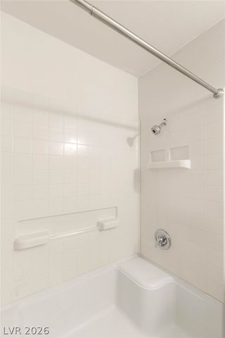 5171 Caliente Street 131, Las Vegas, NV 89119