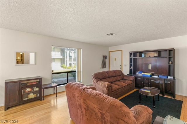 5171 Caliente Street 131, Las Vegas, NV 89119