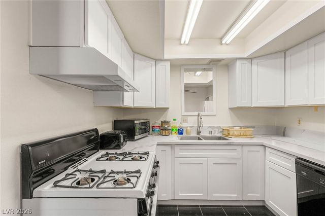 5171 Caliente Street 131, Las Vegas, NV 89119
