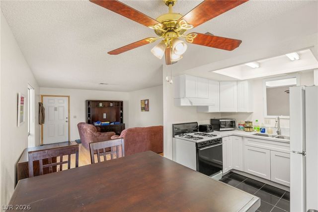 5171 Caliente Street 131, Las Vegas, NV 89119