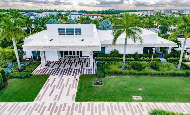 12544 Gross Pointe Drive, Palm Beach Gardens, FL 33418