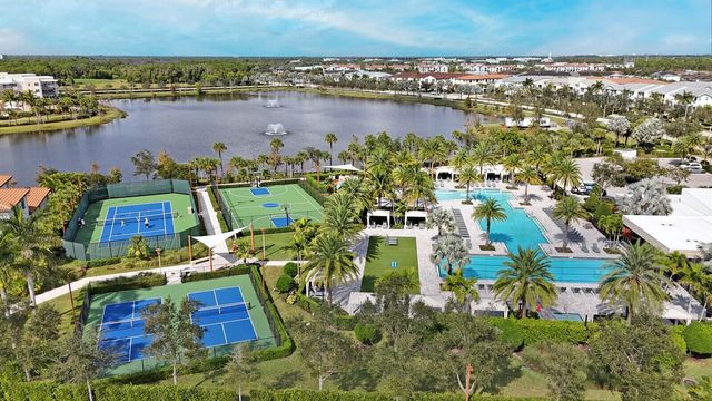 12544 Gross Pointe Drive, Palm Beach Gardens, FL 33418