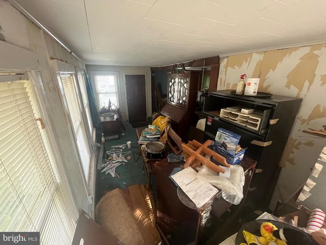 1960 MAPLE AVE, Croydon, PA 19021
