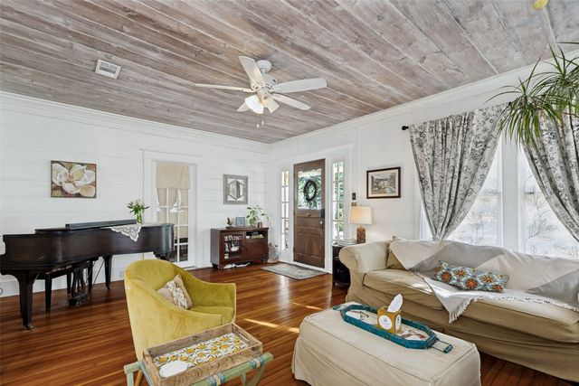 408 Heard Street, Mckinney, TX 75069