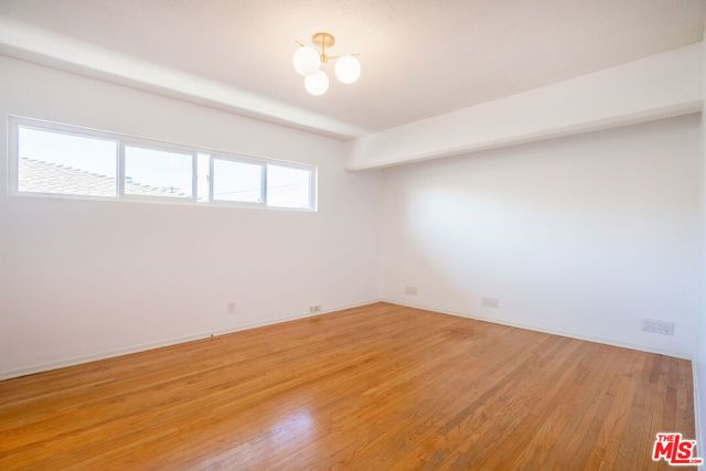 6125 Bedford Avenue, Los Angeles, CA 90056