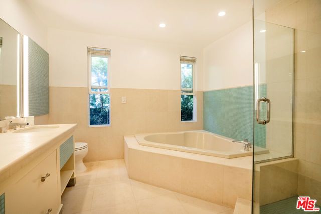 6125 Bedford Avenue, Los Angeles, CA 90056