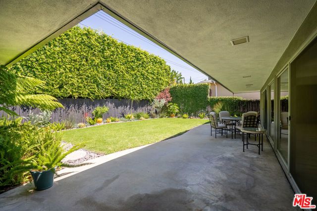 6125 Bedford Avenue, Los Angeles, CA 90056