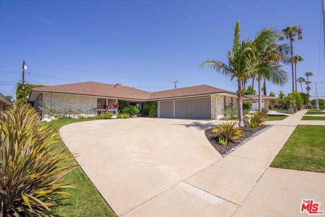 6125 Bedford Avenue, Los Angeles, CA 90056