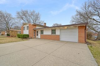 464 N Benton Street, Palatine, IL 60067